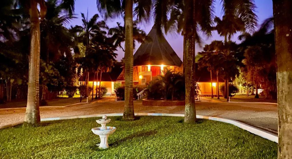 Sunset Villa Boutique Resort Diani Beach Eksteriør billede